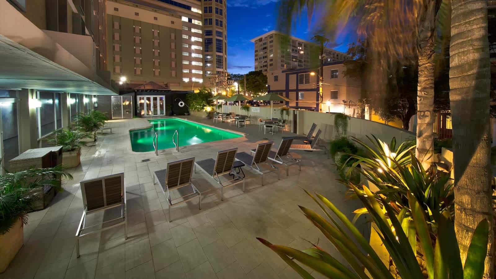 Relax in Outdoor Pool | Courtyard San Juan Miramar | Marriott Rewards Premier Plus credit card puerto rico chase sapphire preferred csp marriott premier