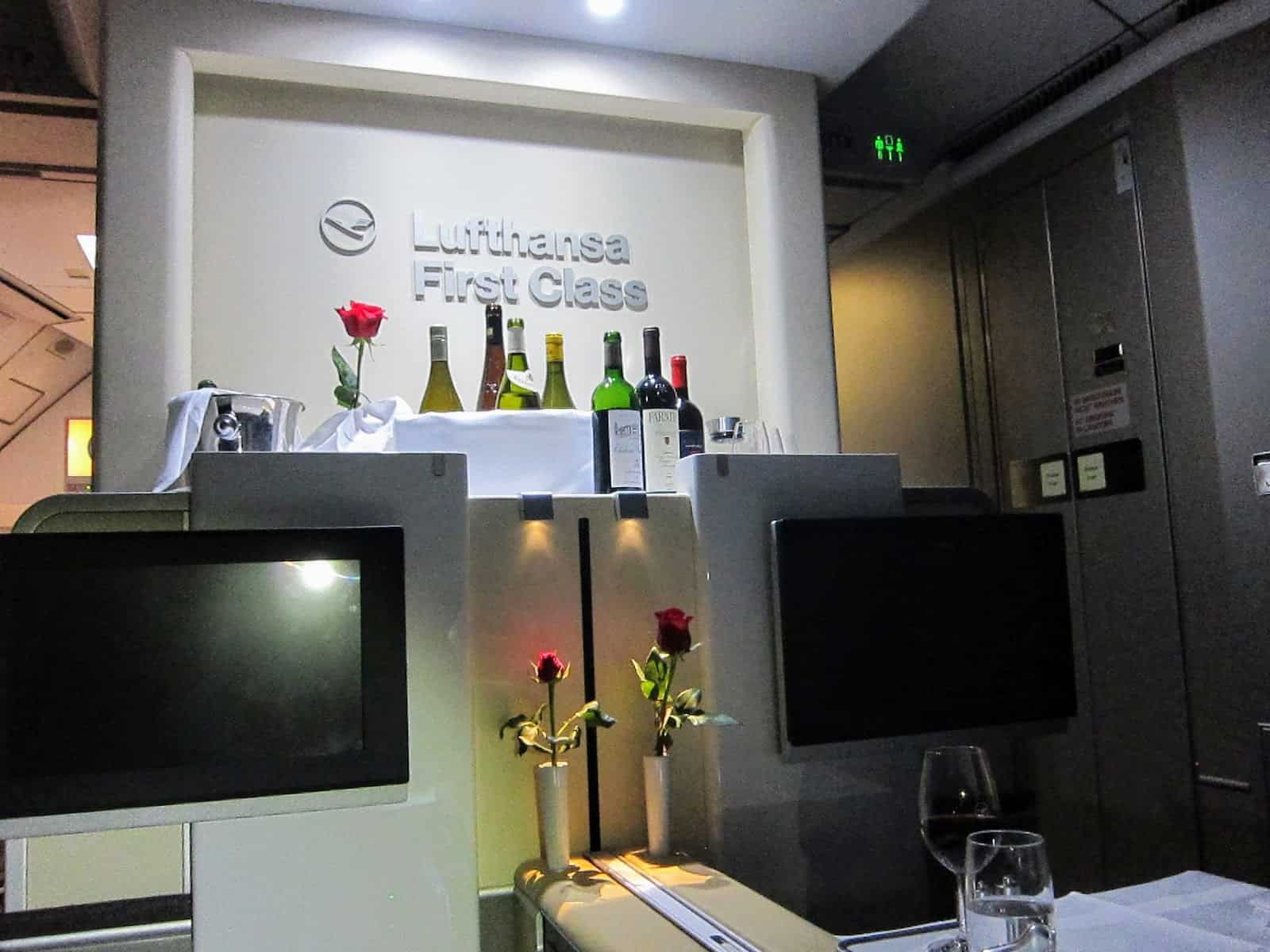 How to Book with United MileagePlus Miles-Lufthansa First class cabin