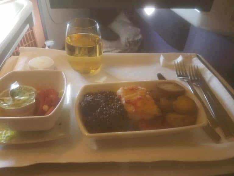 Cathay Business class food to Hongkong using Alaska Miles