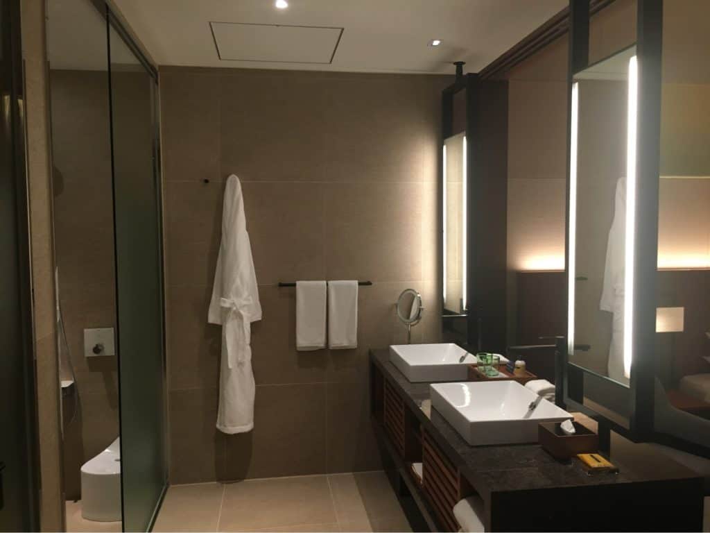 Bathroom - Hyatt Regency Seragaki Island, Okinawa, Japan Review