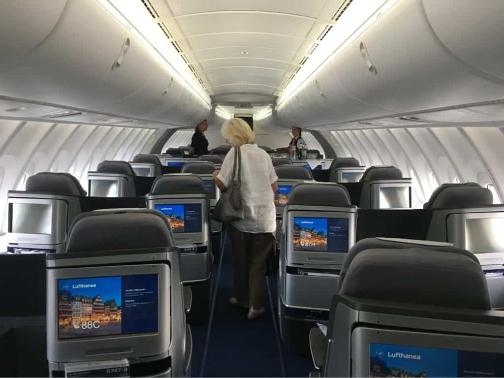 Upper deck Lufthansa Business Class Upper deck Lufthansa Business Class