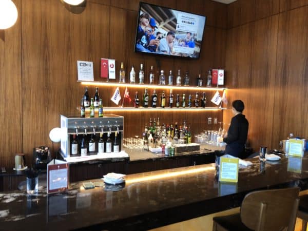 Bar - Turkish Airlines Lounge Bar - Turkish Airlines Lounge