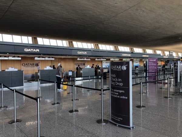 Qatar Airways Check In Desk - IAD Qatar Airways Check In Desk - IAD
