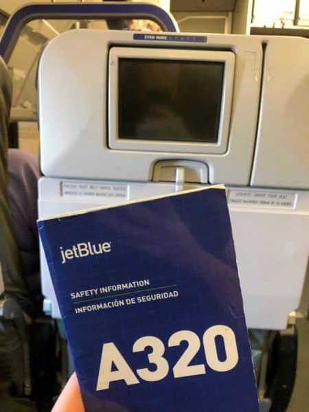 JetBlue Seat space