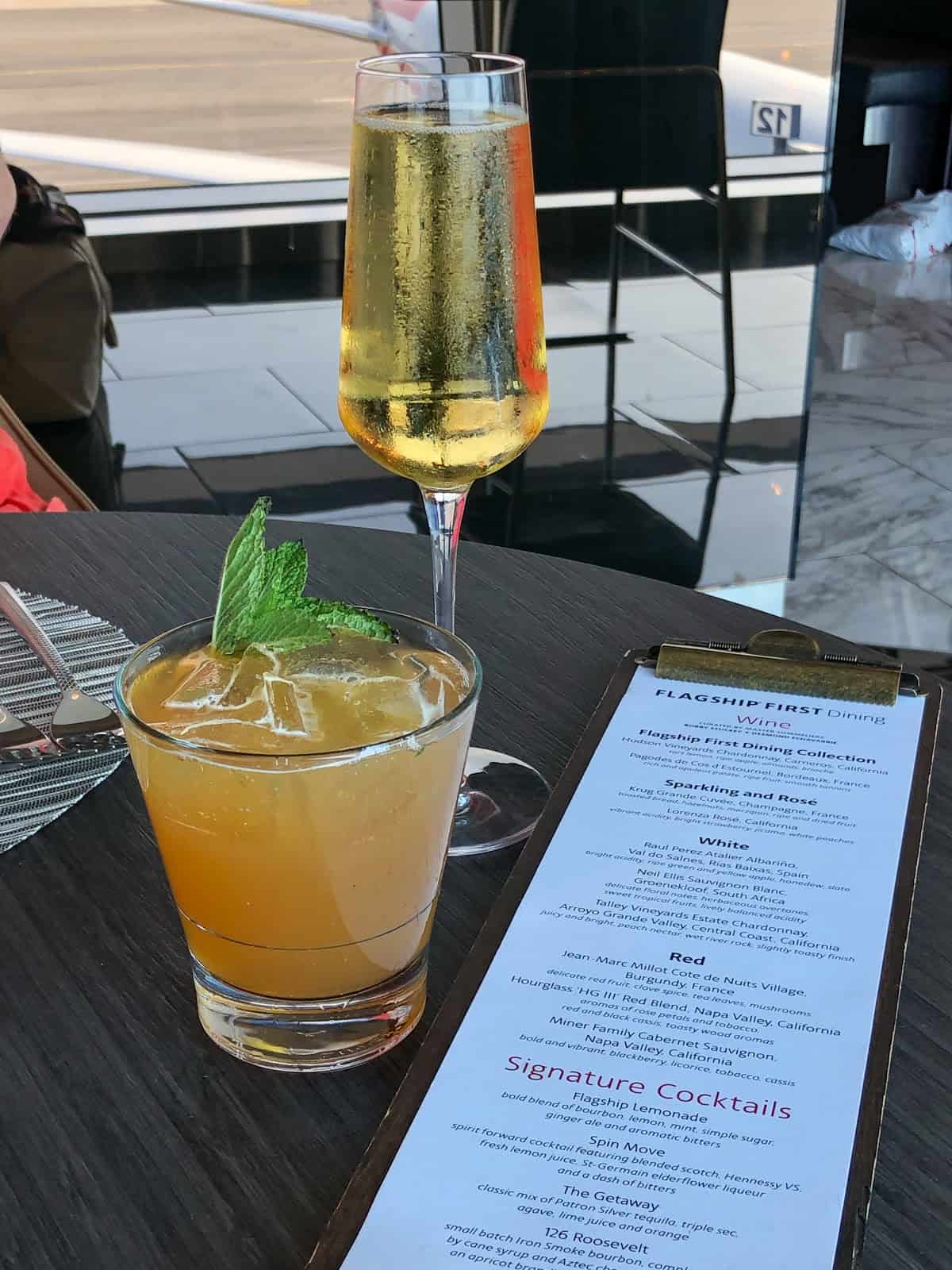Flagship First Dining-Cocktails