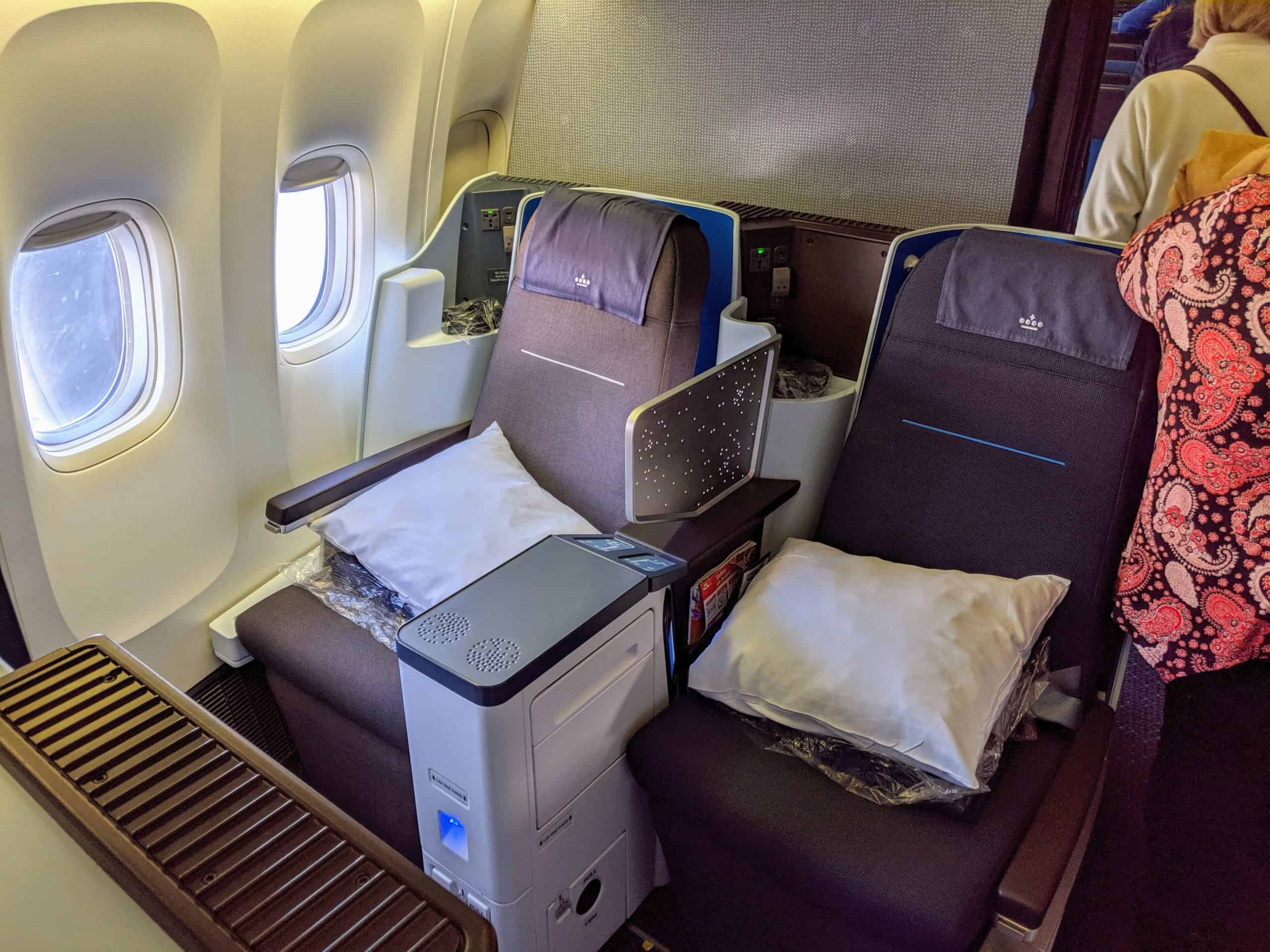 KLM Business Class (777300ER) Review Amsterdam to JFK 10xTravel