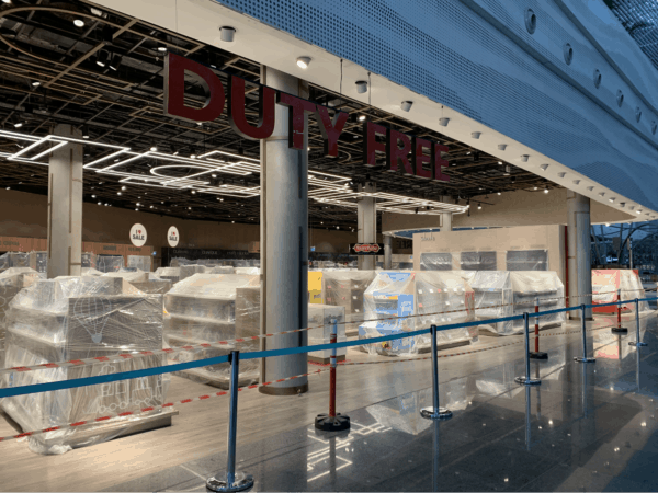 closed duty-free shop