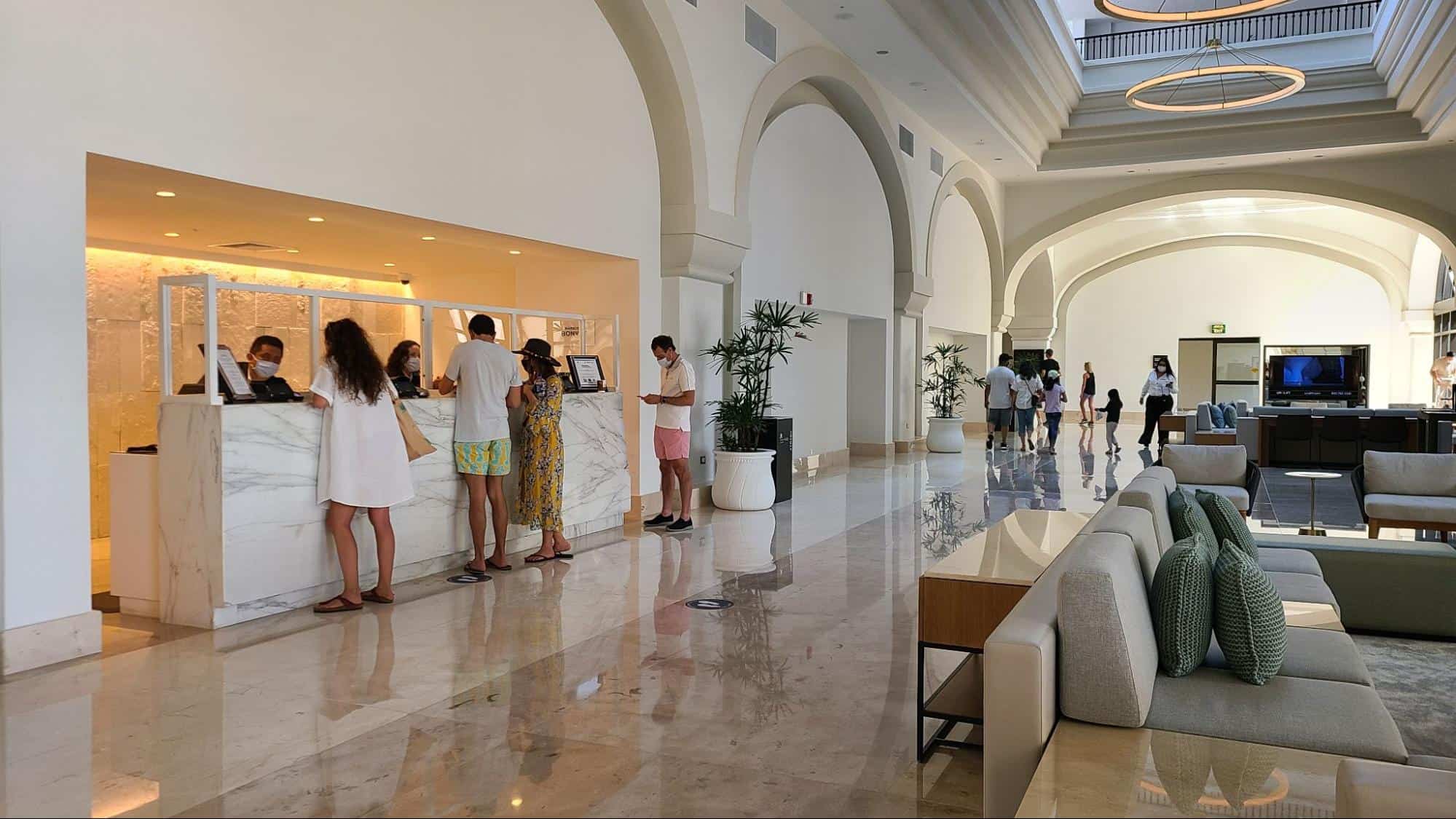 check-in desk at Marriott Cancun Resort