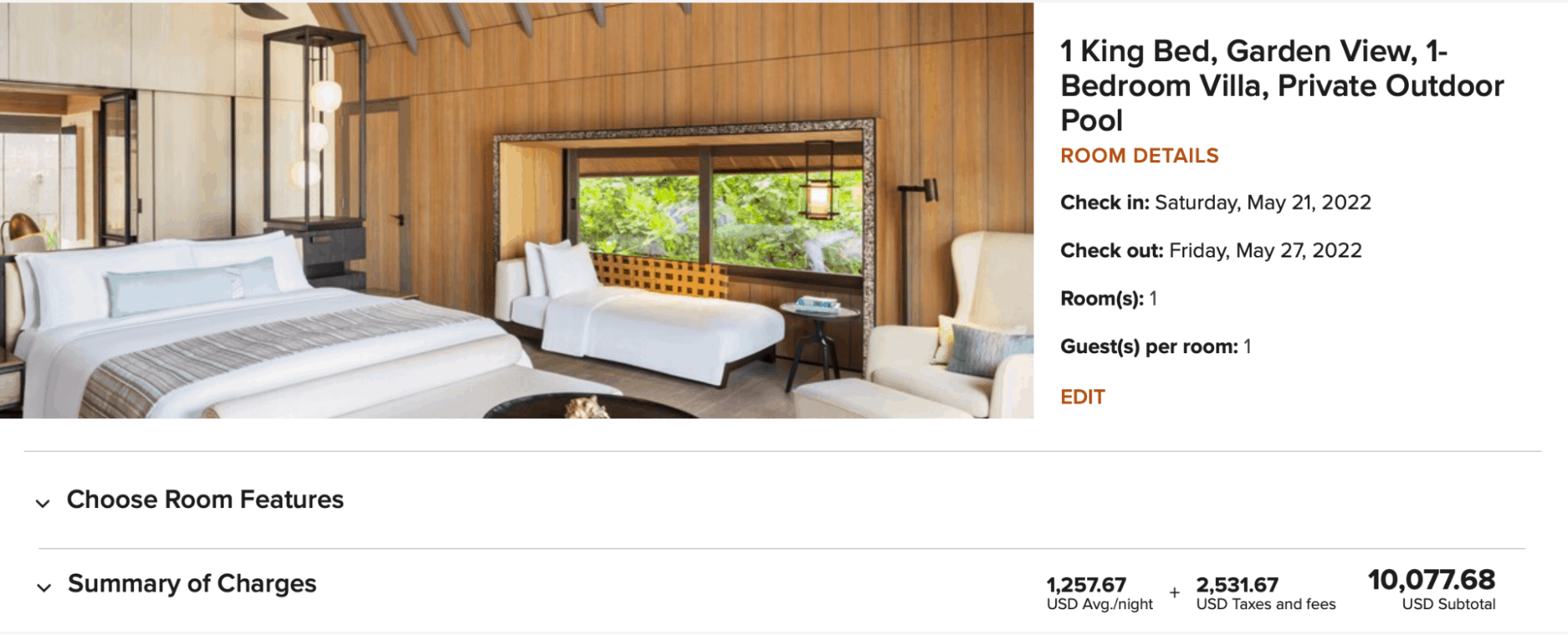 use the bonus from two cards to stay six nights at the St. Regis Maldives
