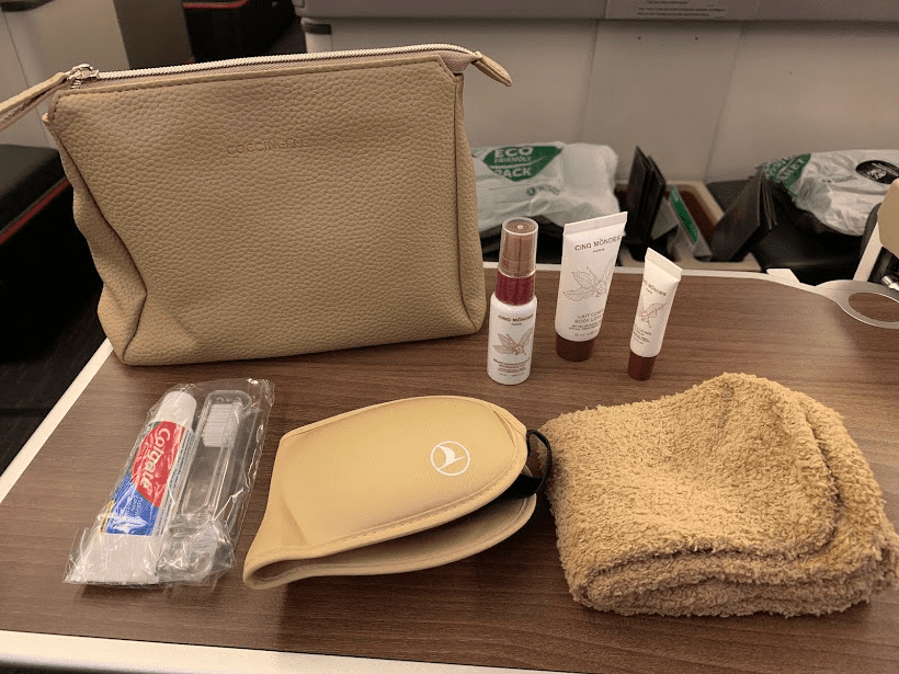 Turkish Airlines Women’ Amenity Kit