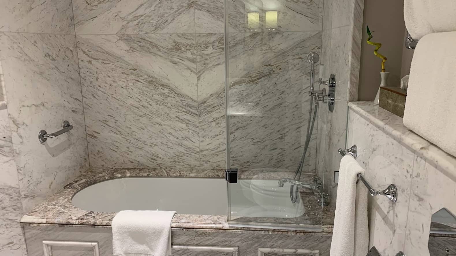 Hotel Bristol, Warsaw - bathroom