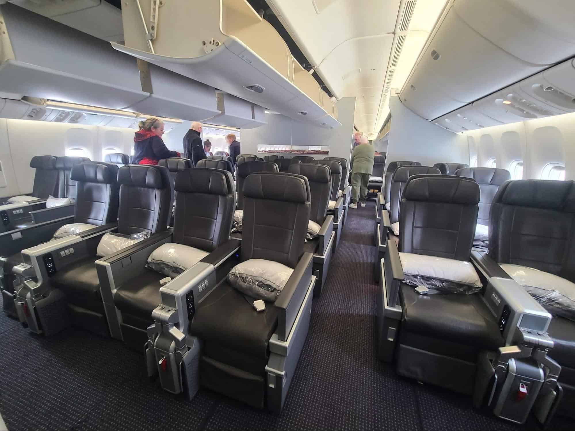 seating boeing 777 wide body