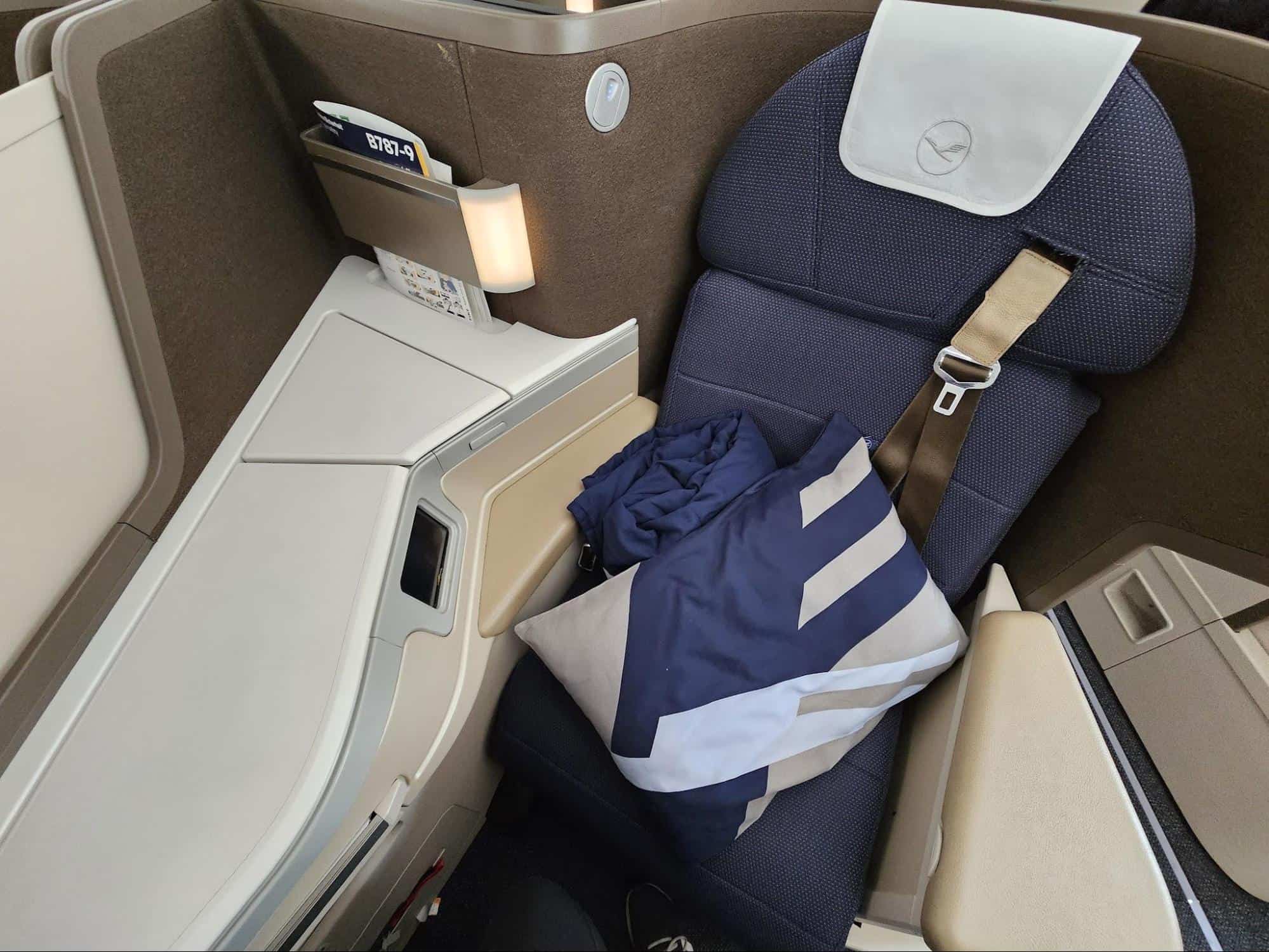 Lufthansa Business Class Bedding Amenities