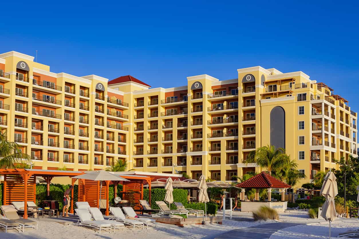 Ritz-Carlton Hotel