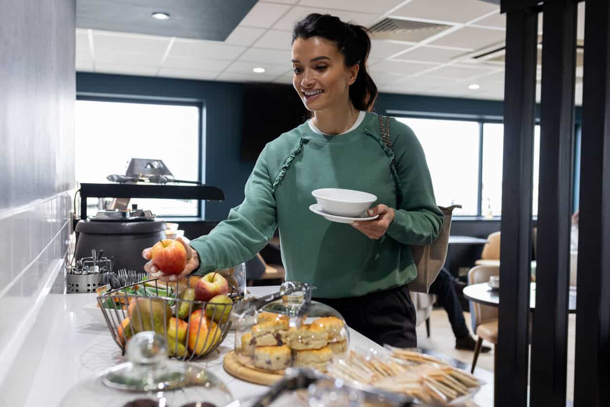 Utilizing the additional baggage allowance offered by Star Alliance membership.
