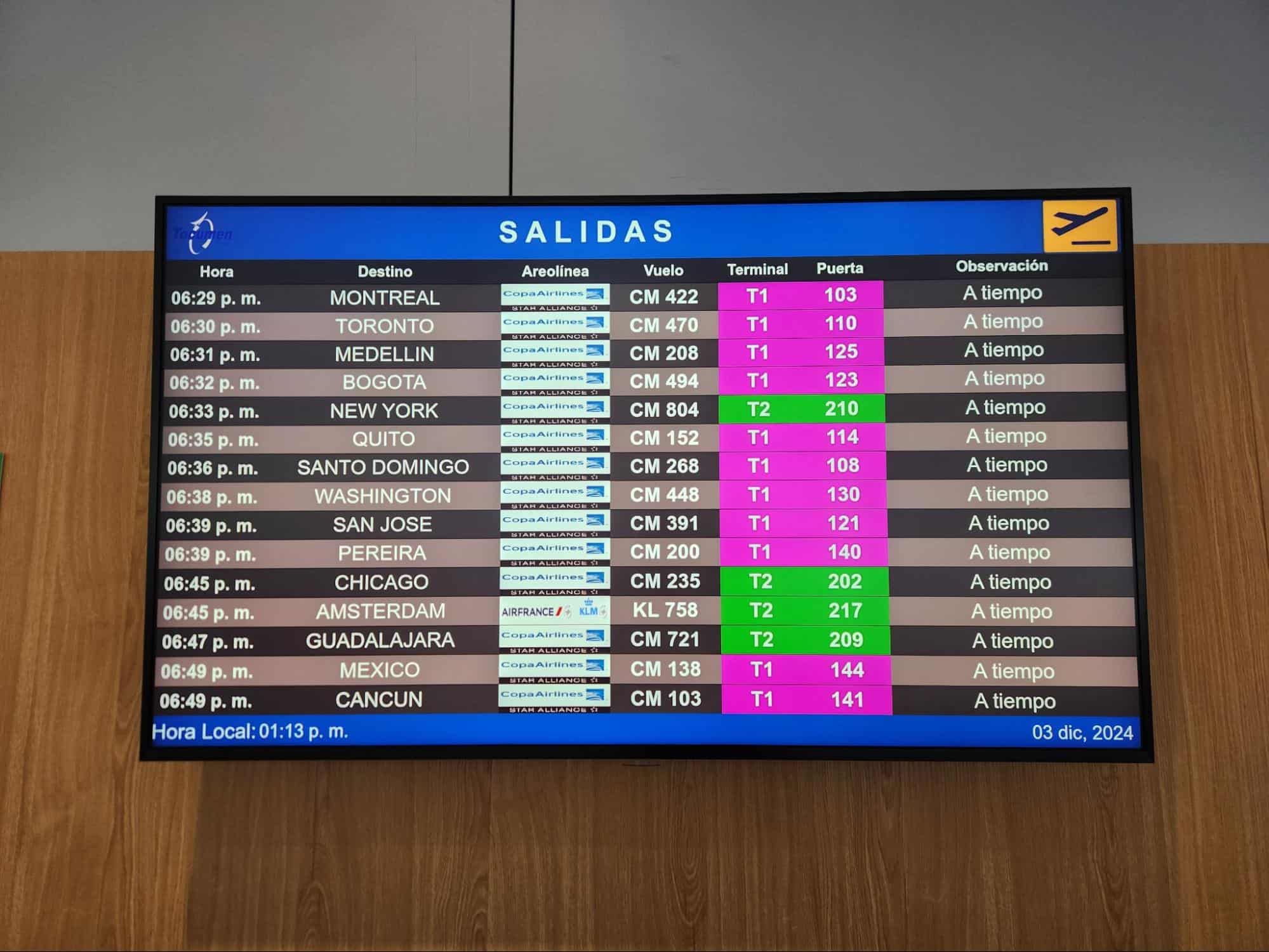 monitor screen flight info