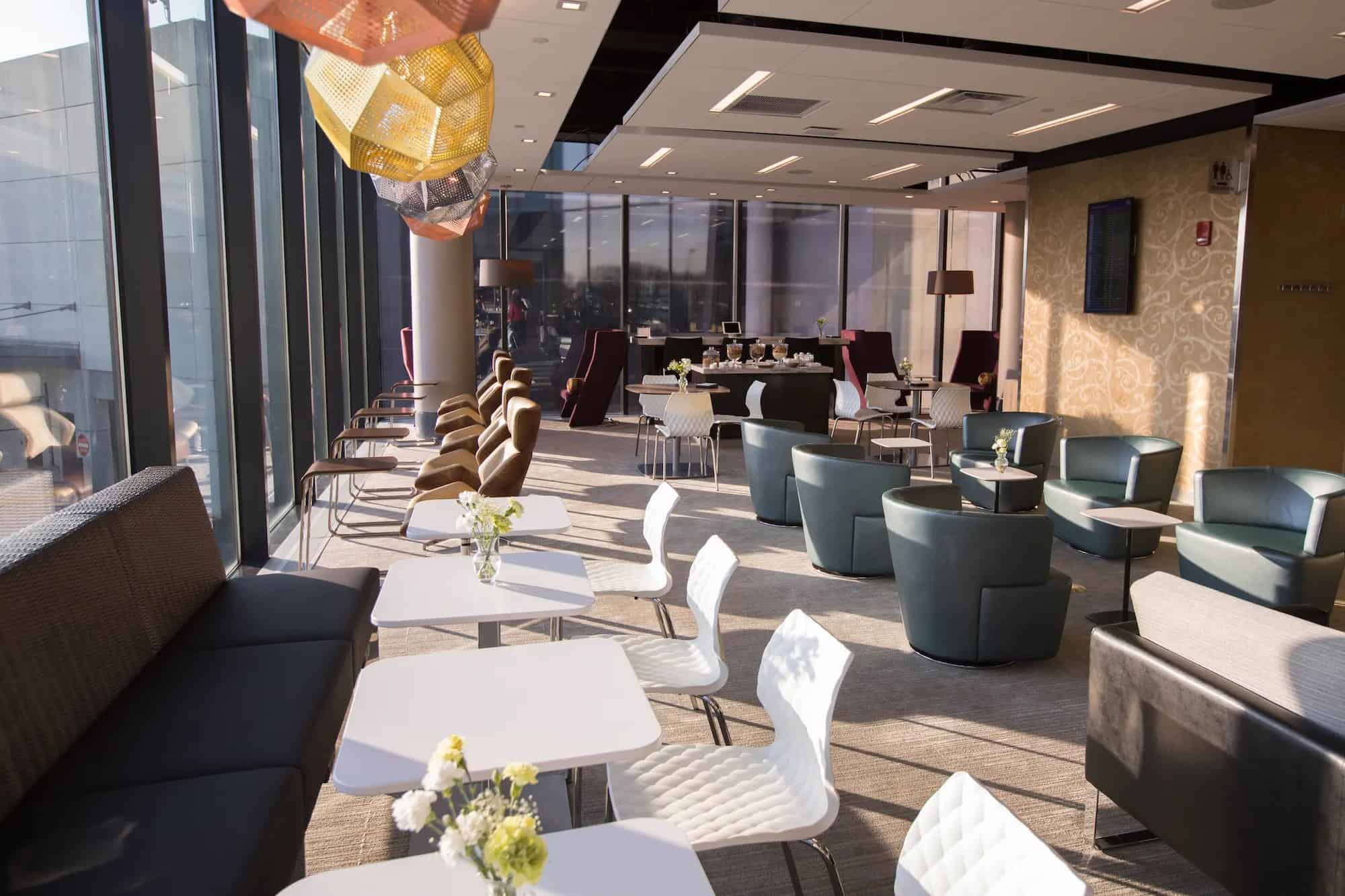 Escape Lounge at Bradley International Airport (BDL)