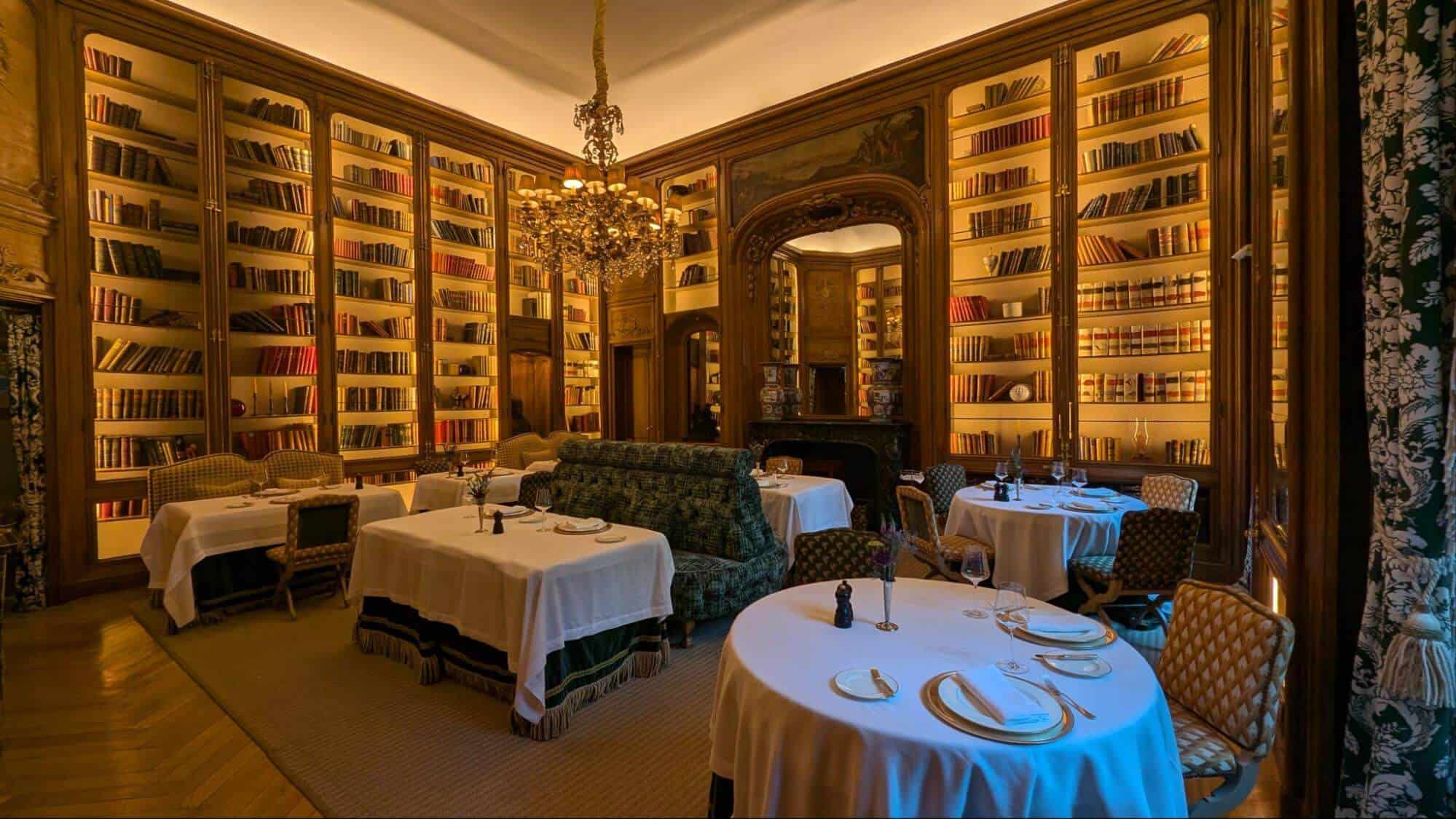 Santo Mauro's La Biblioteca restaurant