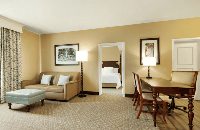Embassy Suites by Hilton Savannah Historic District
