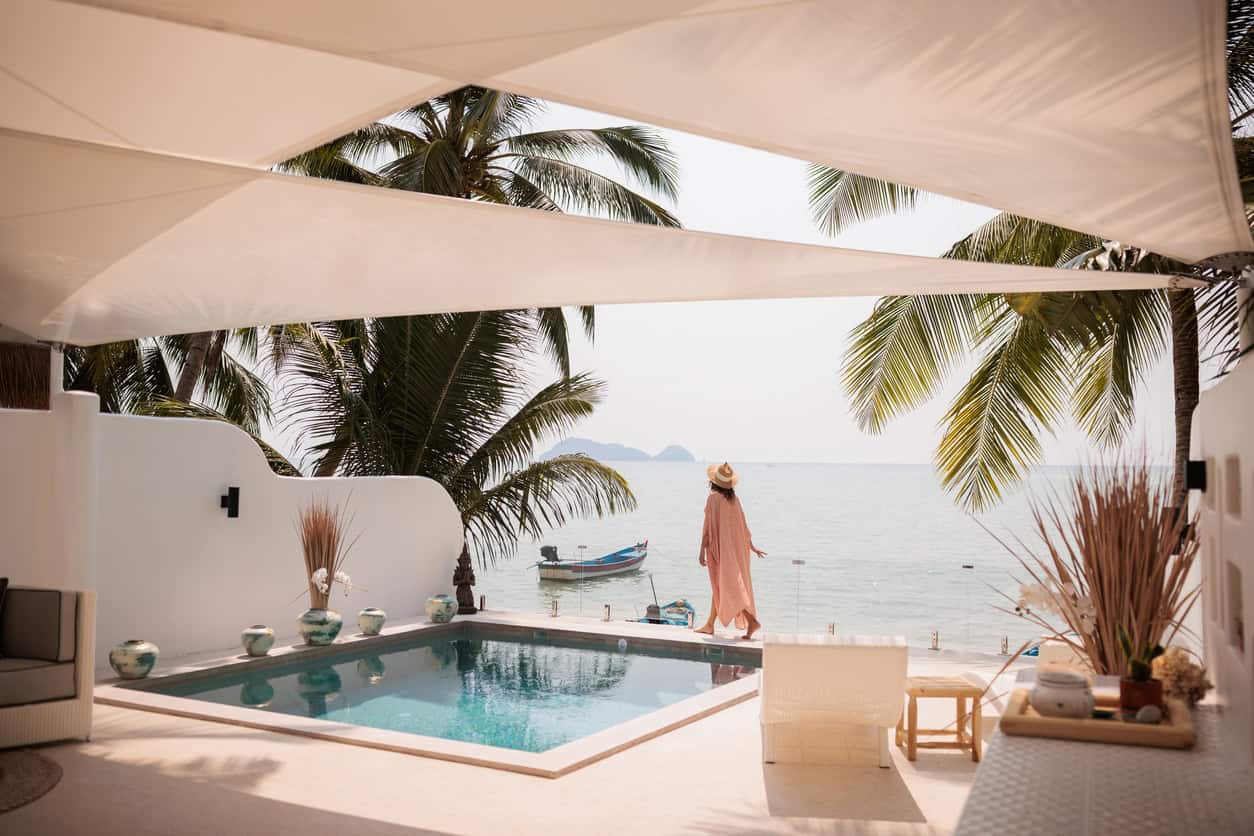 luxury lifestyle travel rewards