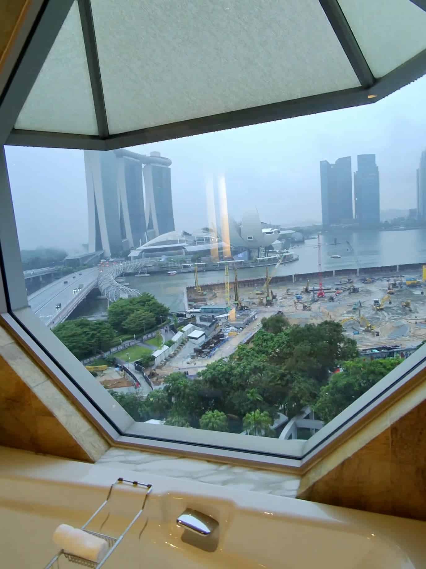 Bathtub view overlooking Marina Bay Sands and the Helix Bridge in Singapore