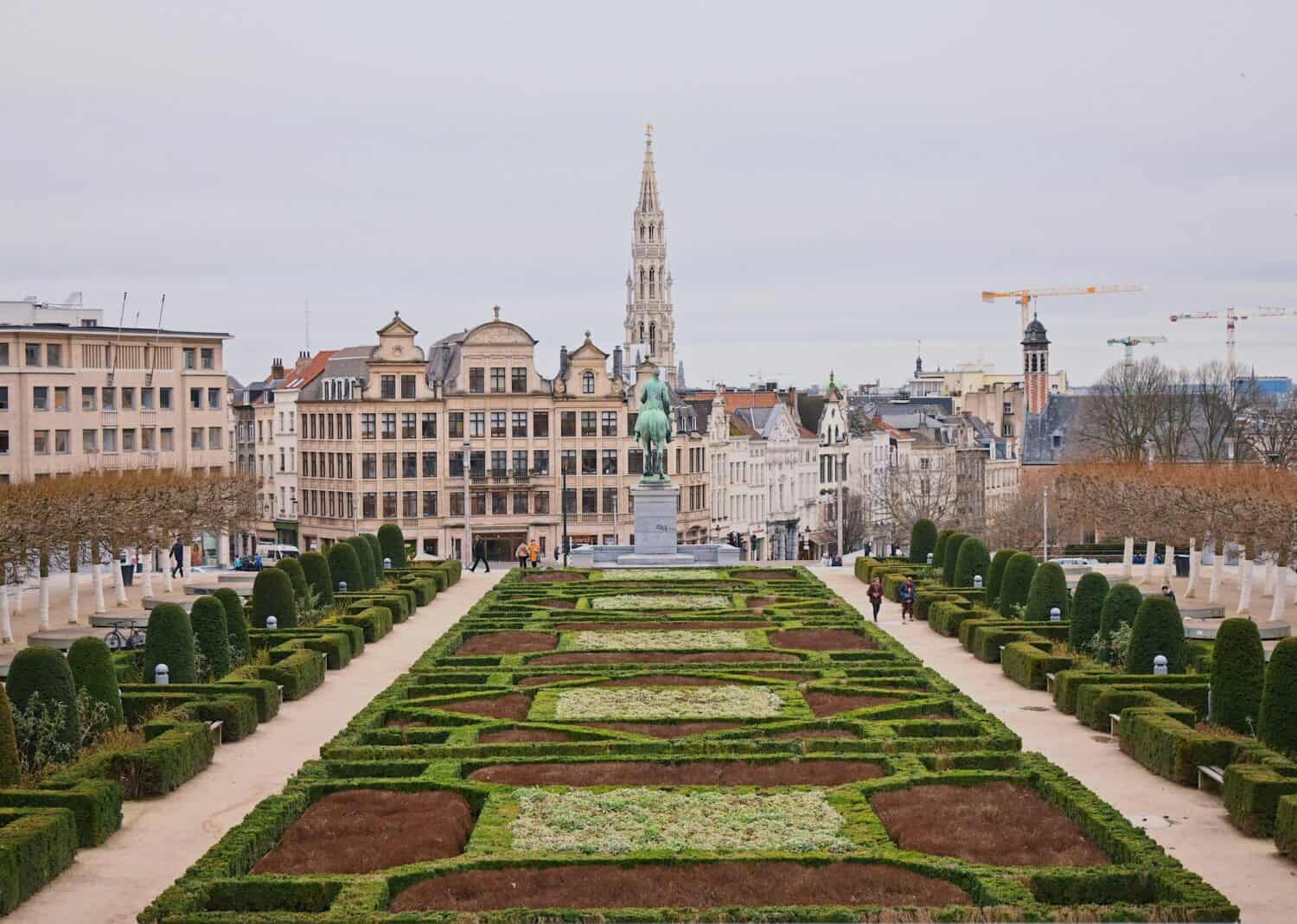 fly to Brussels Belgium in business class using points and miles