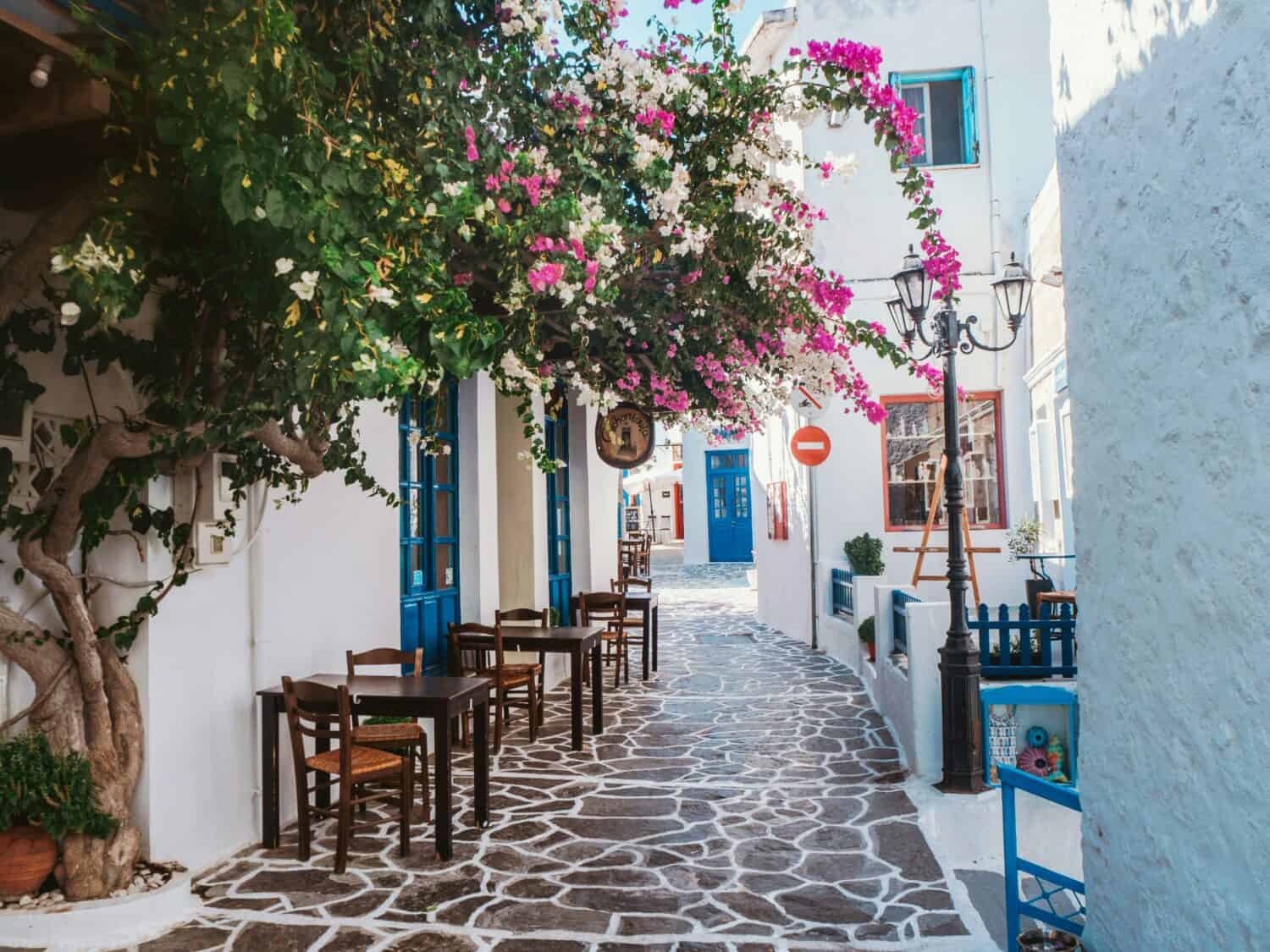 use points and miles to travel to Greece for an unforgettable vacation